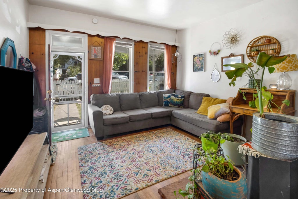 15 of 26 - 729 & 731 Bennett Avenue, Glenwood Springs, CO