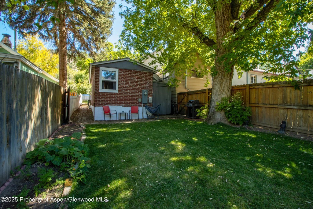 22 of 26 - 729 & 731 Bennett Avenue, Glenwood Springs, CO