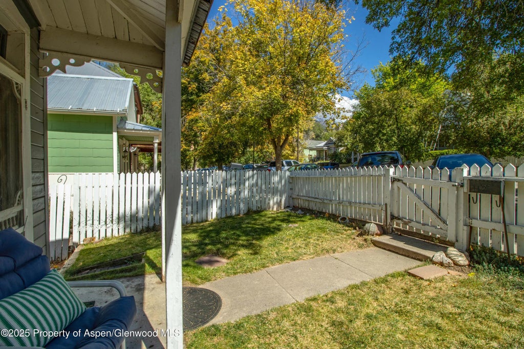 5 of 26 - 729 & 731 Bennett Avenue, Glenwood Springs, CO