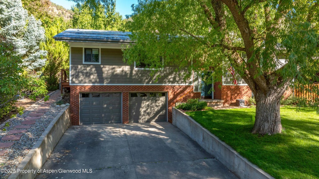 2 of 28 - 1716 Bennett Avenue, Glenwood Springs, CO