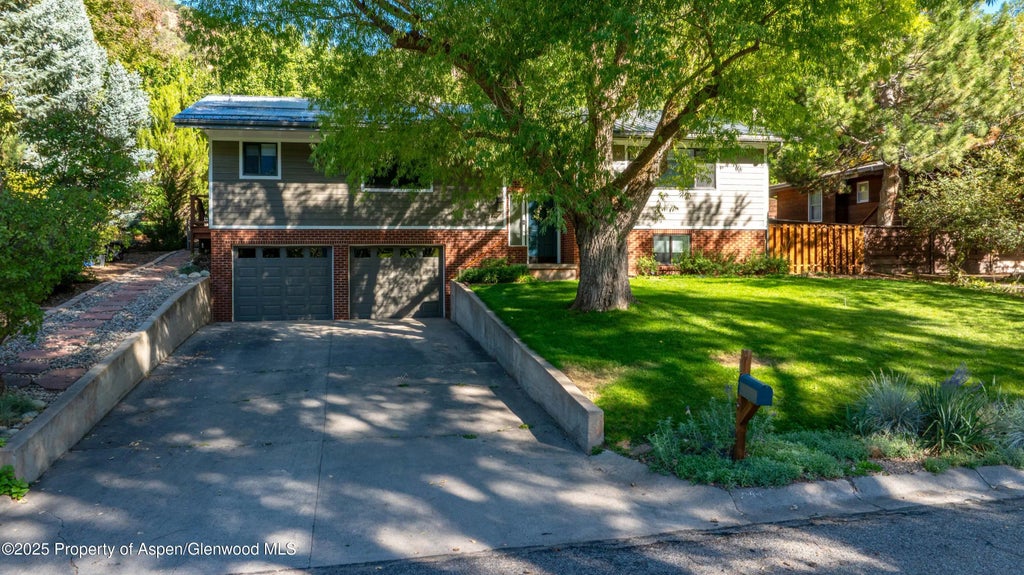 3 of 28 - 1716 Bennett Avenue, Glenwood Springs, CO