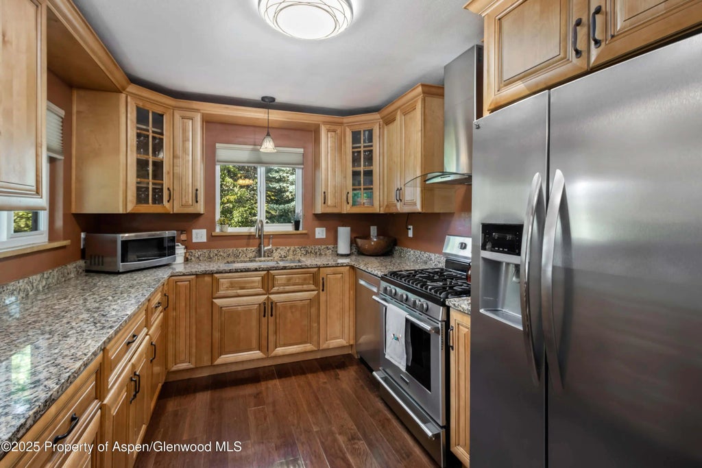 4 of 28 - 1716 Bennett Avenue, Glenwood Springs, CO