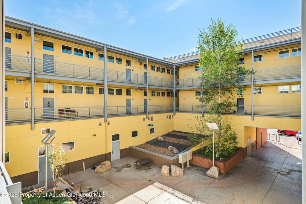 11 of 11 - 231 Robinson Street #r-340, Basalt, CO