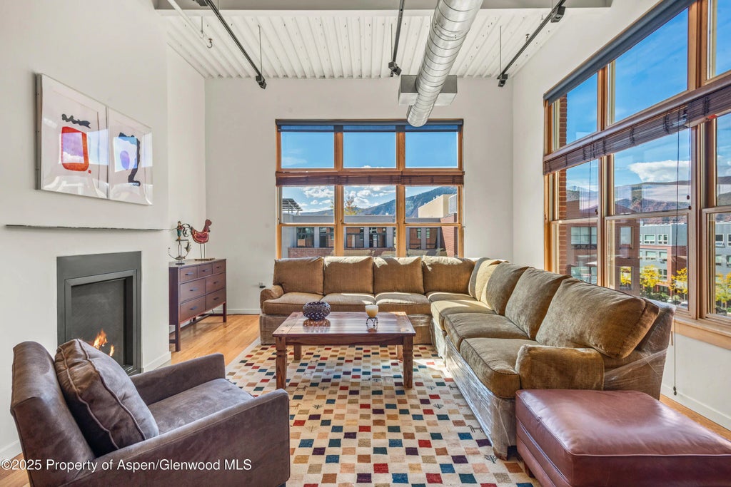 2 of 11 - 231 Robinson Street #r-340, Basalt, CO