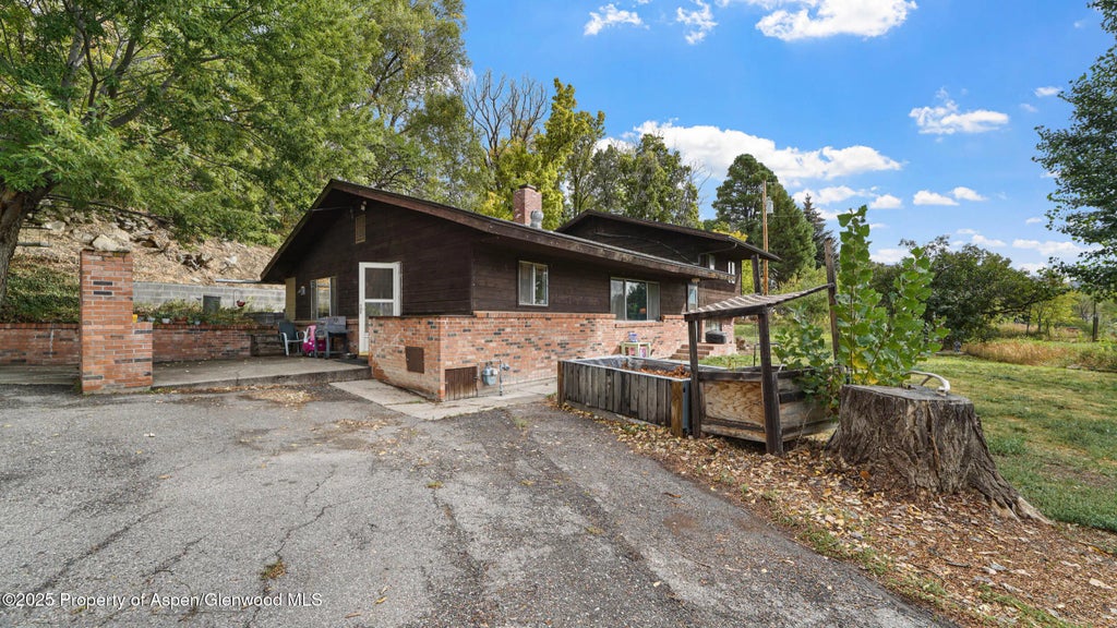 27 of 33 - 6303 Peach Valley Road, New Castle, CO