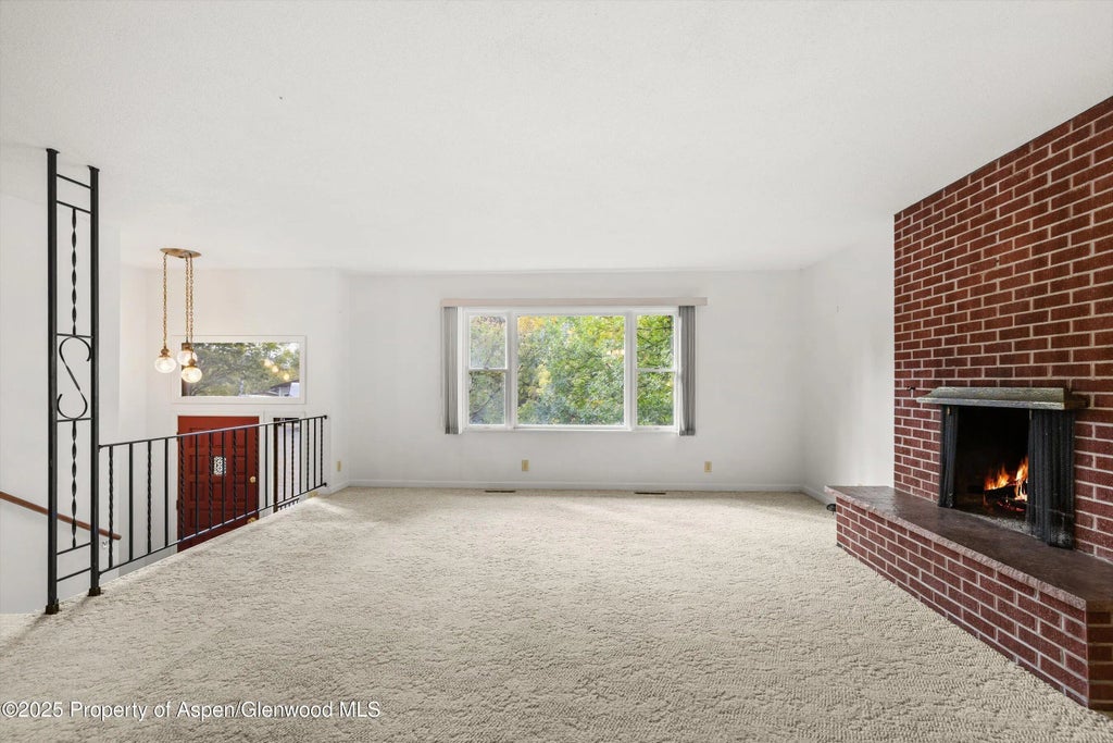 9 of 33 - 225 Cedar Crest Drive, Glenwood Springs, CO