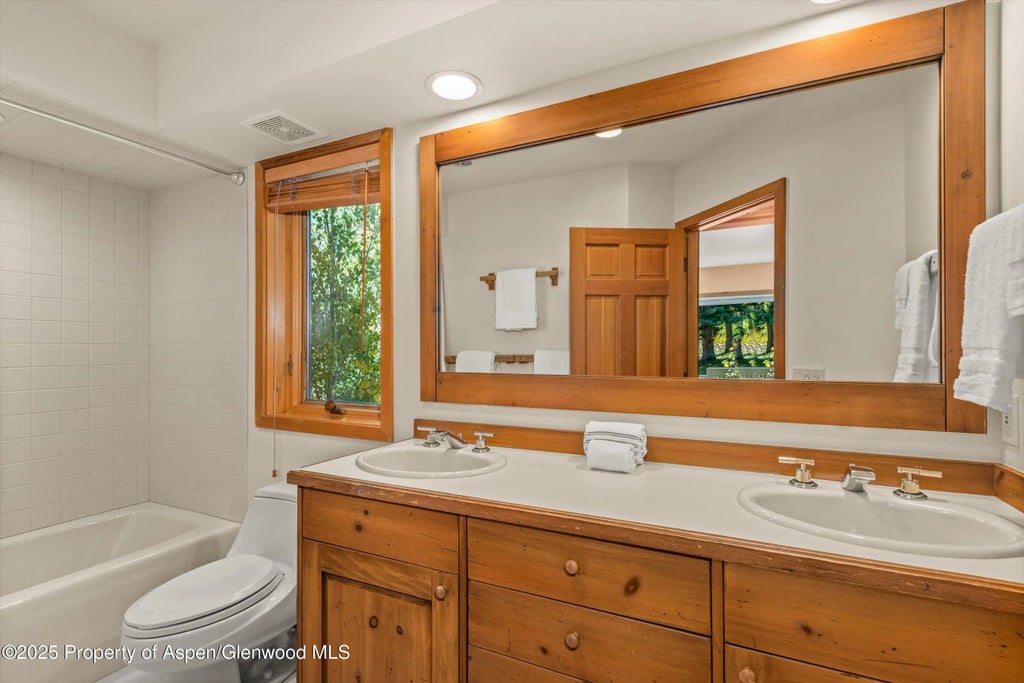 40 of 56 - 259 Deer Ridge Lane, Snowmass Village, CO