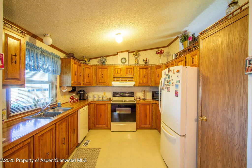 12 of 37 - 13648 B Road, Delta, CO