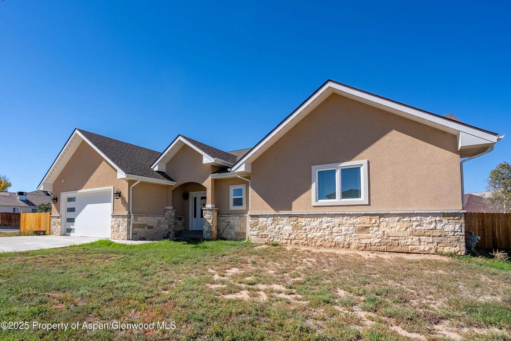 3 of 31 - 1607 Balsam Loop, Rifle, CO