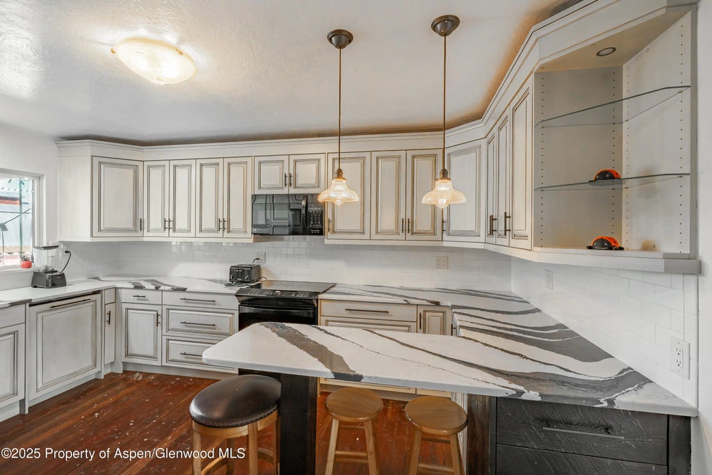 8 of 49 - 4784 County Road 312, New Castle, CO