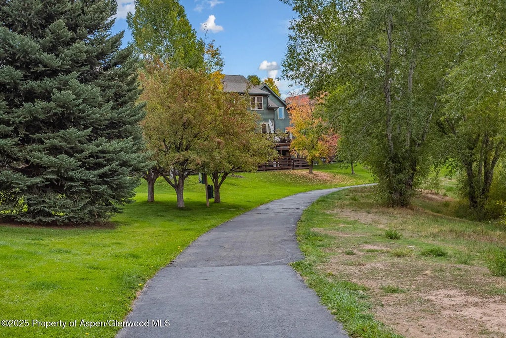 36 of 39 - 113 Lakeside Court, Basalt, CO