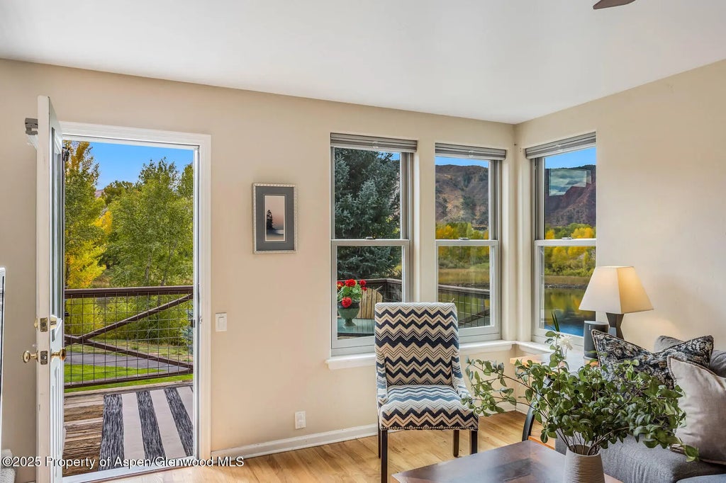 6 of 39 - 113 Lakeside Court, Basalt, CO
