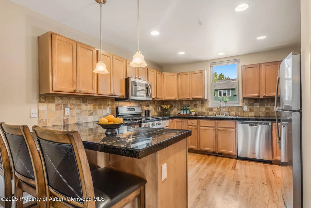 9 of 39 - 113 Lakeside Court, Basalt, CO