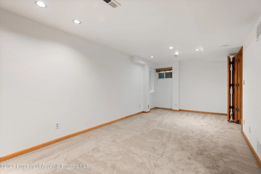 17 of 22 - 814 W Bleeker Street E5, Aspen, CO