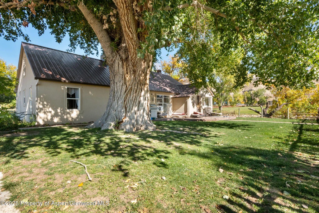 22 of 81 - 929 County Road 215, Parachute, CO