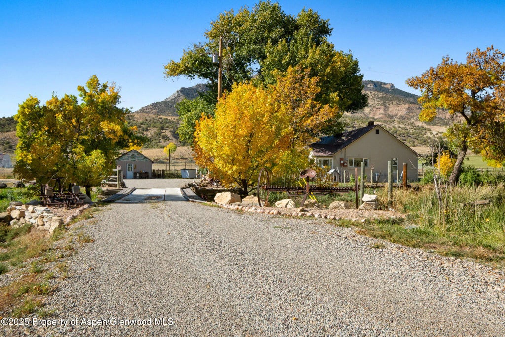 4 of 81 - 929 County Road 215, Parachute, CO