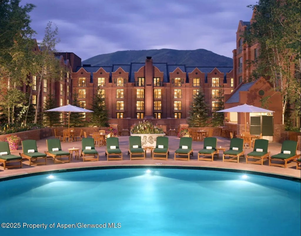 13 of 13 - 315 E Dean St. B21, D9, Aspen, CO