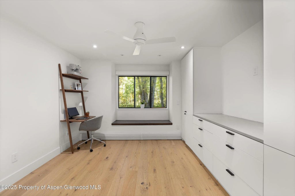 8 of 12 - 416 Vine Street 416, Aspen, CO