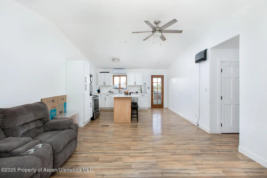 14 of 31 - 319 Glen Eagle Circle, New Castle, CO