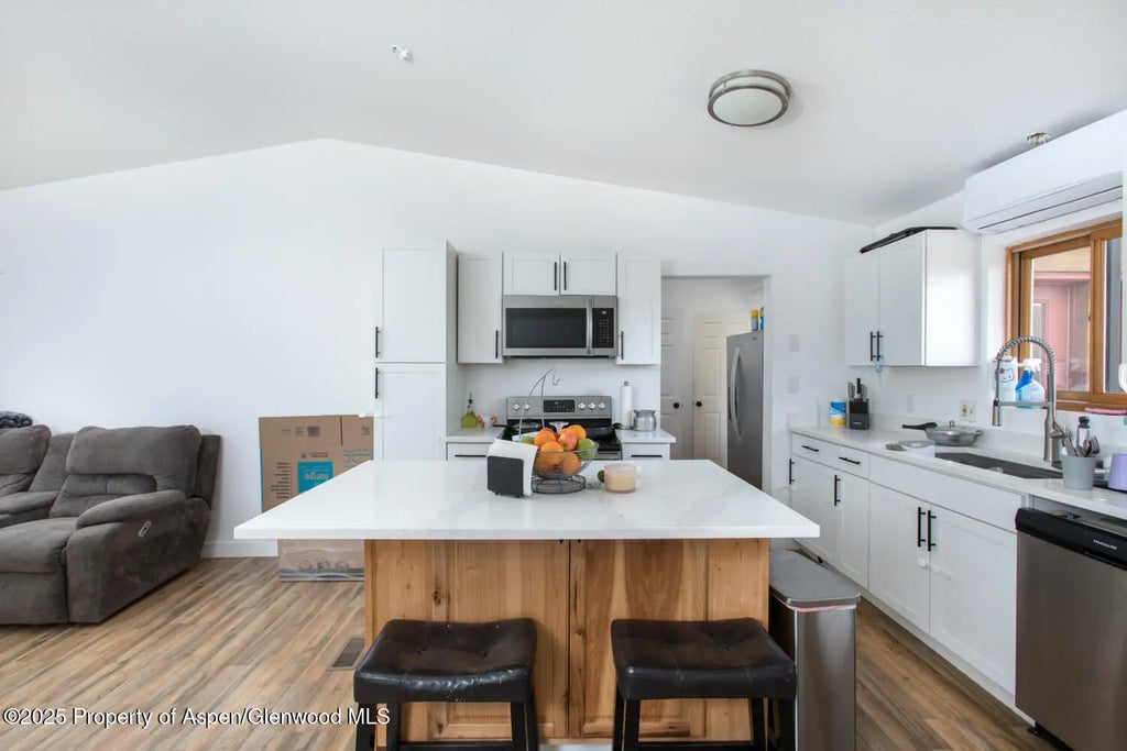 15 of 31 - 319 Glen Eagle Circle, New Castle, CO