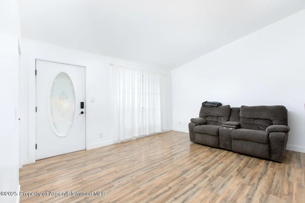 18 of 31 - 319 Glen Eagle Circle, New Castle, CO