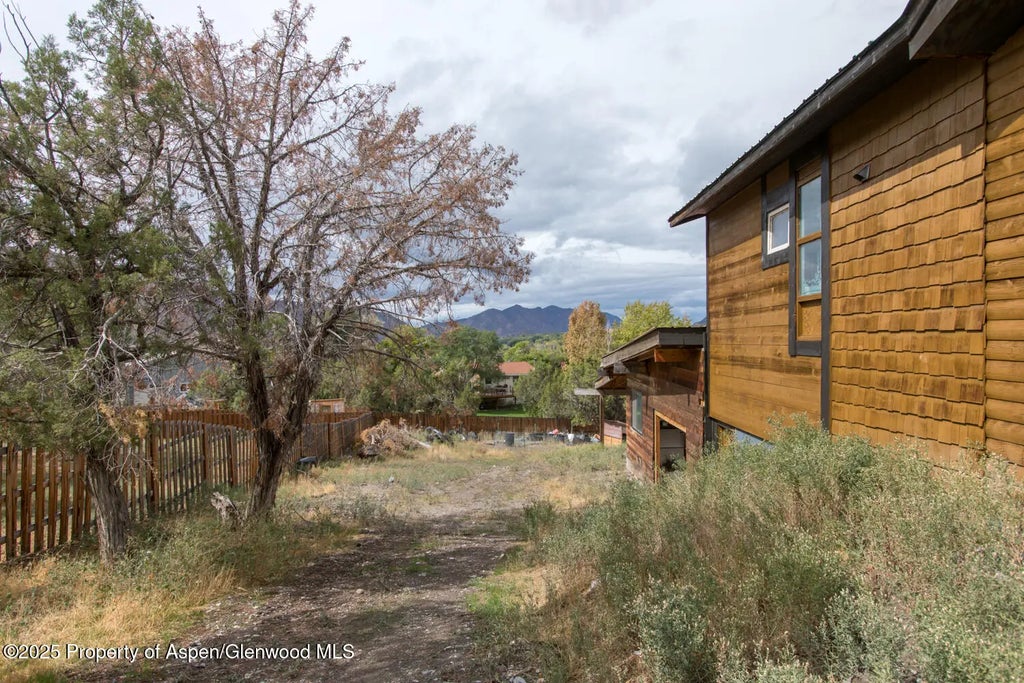 21 of 31 - 319 Glen Eagle Circle, New Castle, CO