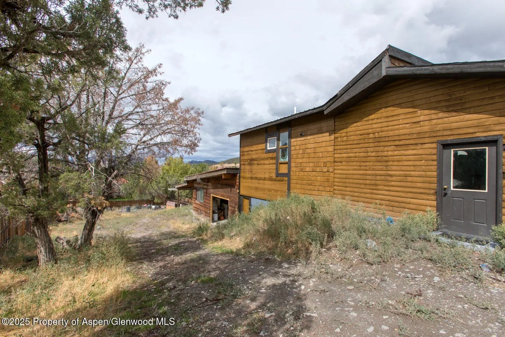 22 of 31 - 319 Glen Eagle Circle, New Castle, CO