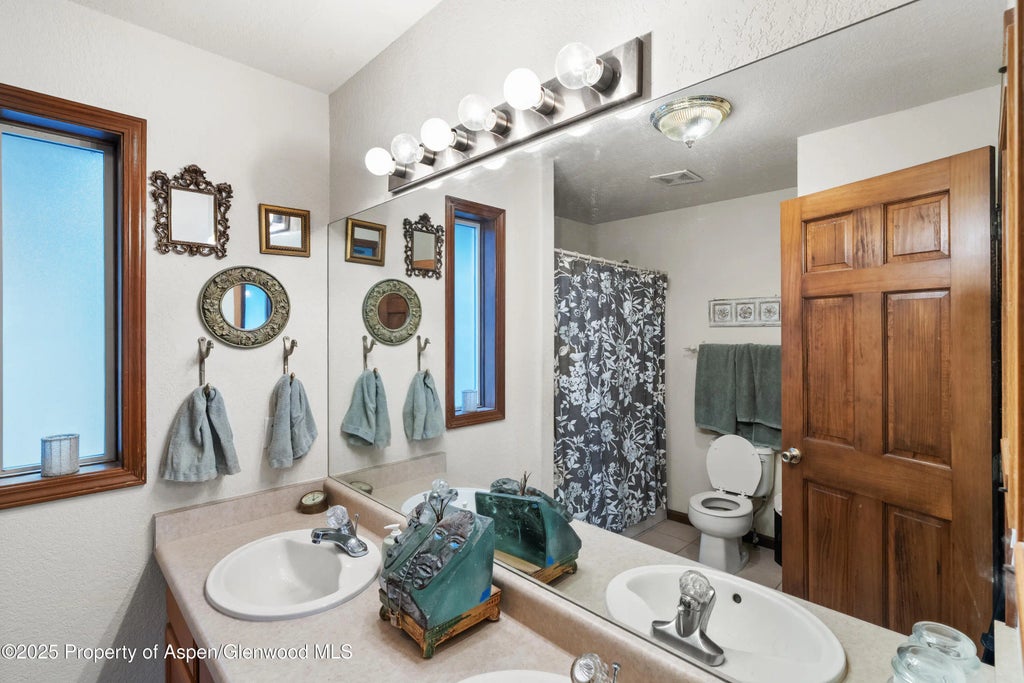 12 of 27 - 310 Mesquite Court, New Castle, CO