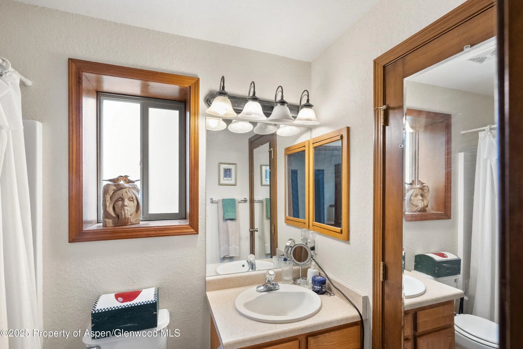 21 of 27 - 310 Mesquite Court, New Castle, CO