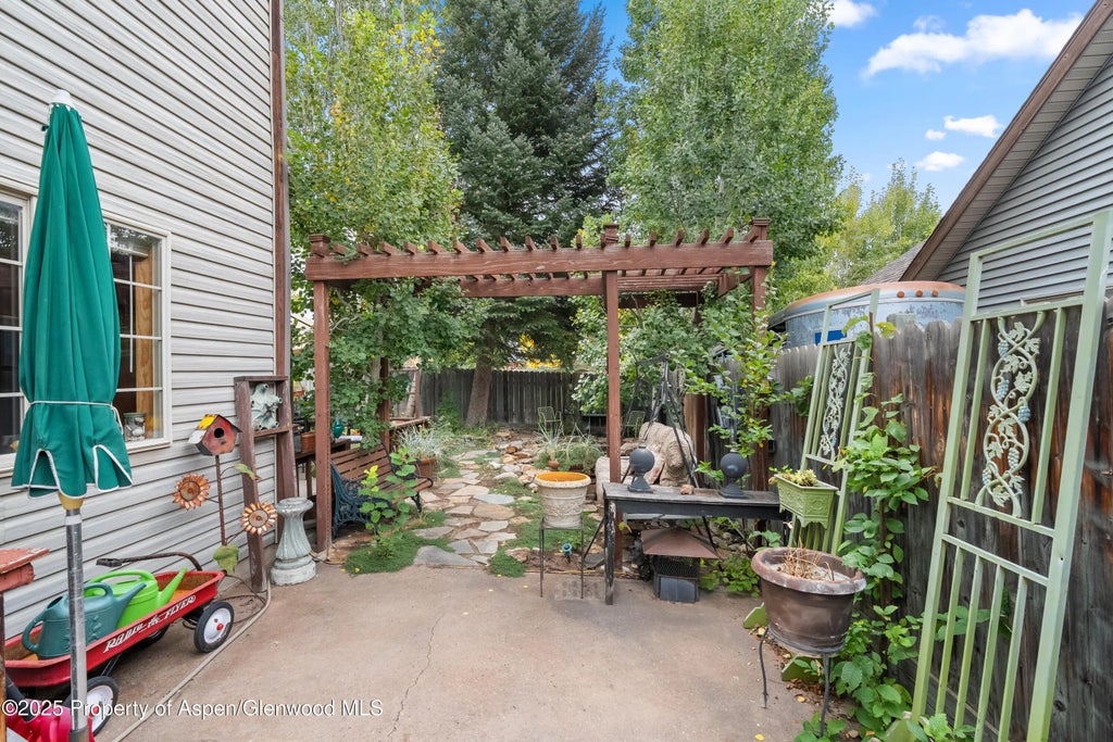 26 of 27 - 310 Mesquite Court, New Castle, CO