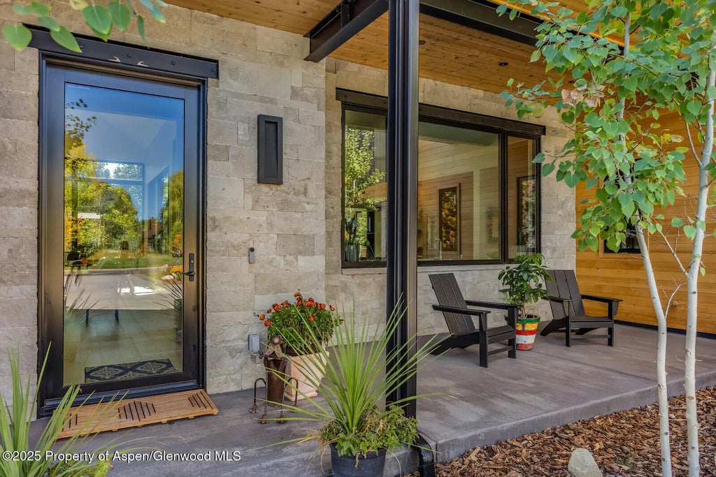 1 of 29 - 38 Puma Lane, Carbondale, CO