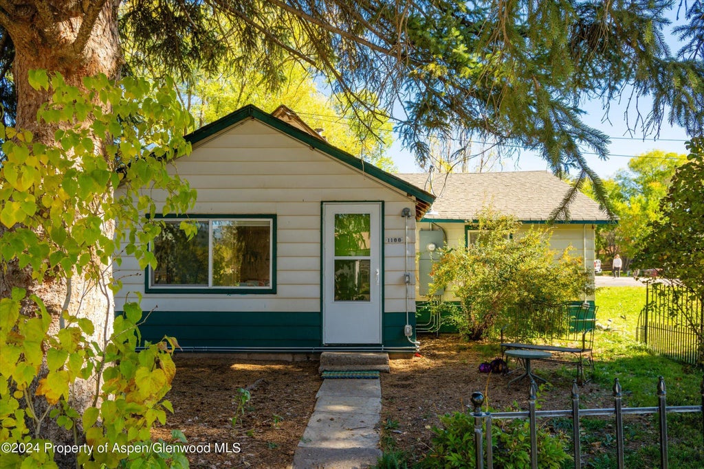 1 of 20 - 1188 Cr 106, Carbondale, CO