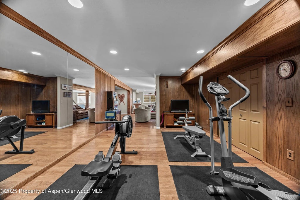 33 of 51 - 264 S Oak Way, Glenwood Springs, CO