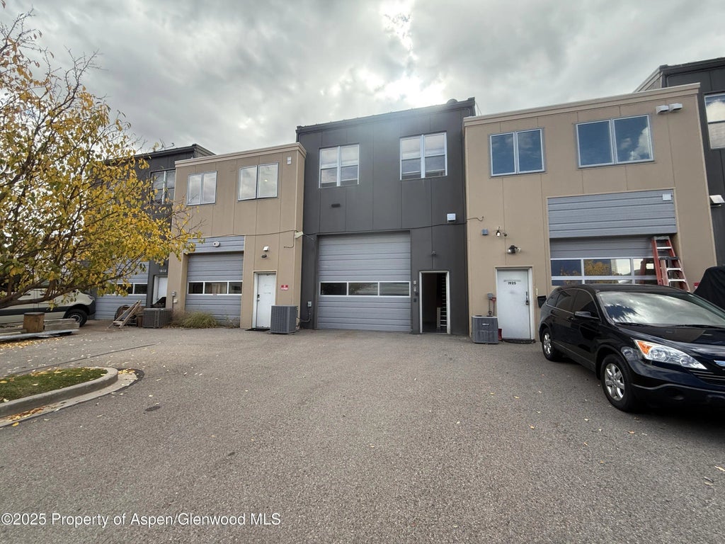 9 of 20 - 1933 Dolores Way, Carbondale, CO