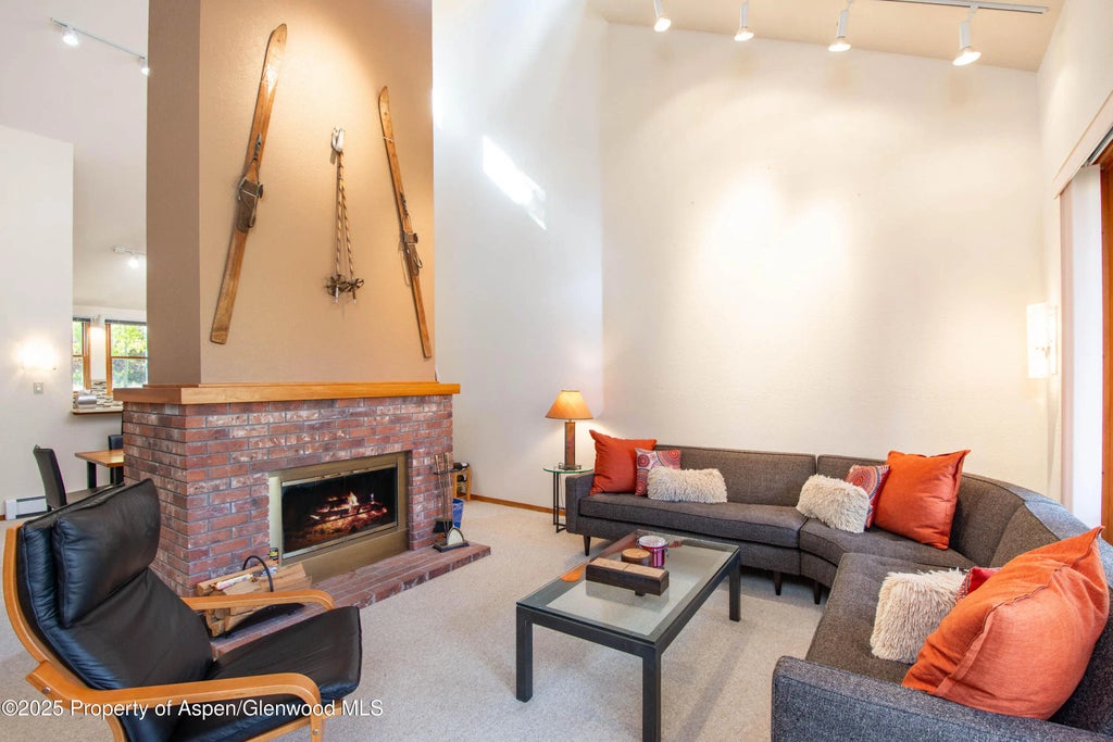 5 of 27 - 425 Wood Road 10, Snowmass Village, CO