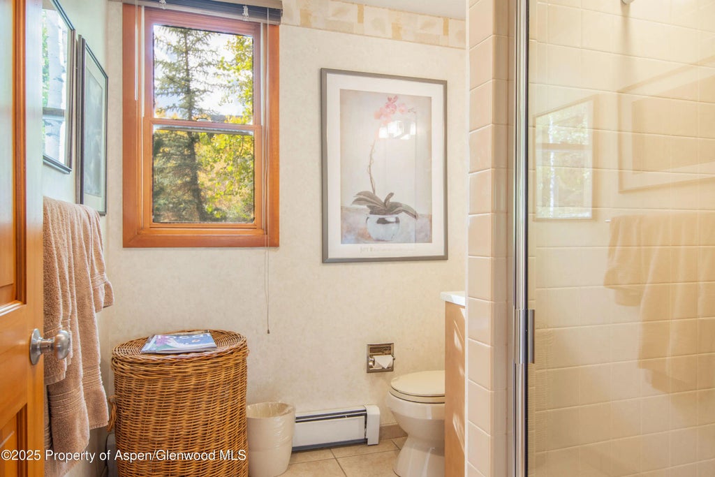 9 of 27 - 425 Wood Road 10, Snowmass Village, CO
