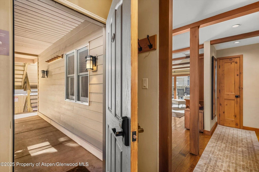 27 of 28 - 825 E Hopkins Avenue 2s, Aspen, CO