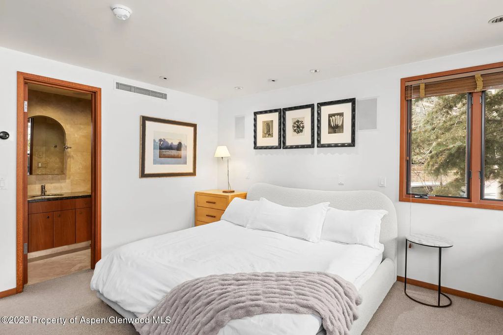 12 of 22 - 135 Carriage Way 26, Snowmass Village, CO