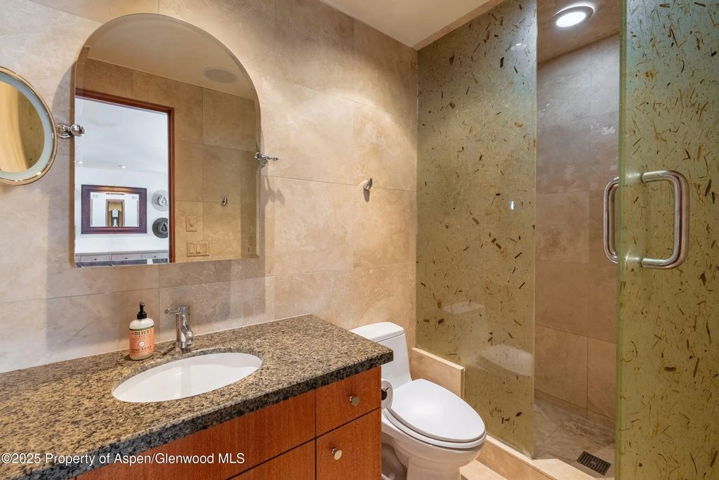 15 of 22 - 135 Carriage Way 26, Snowmass Village, CO