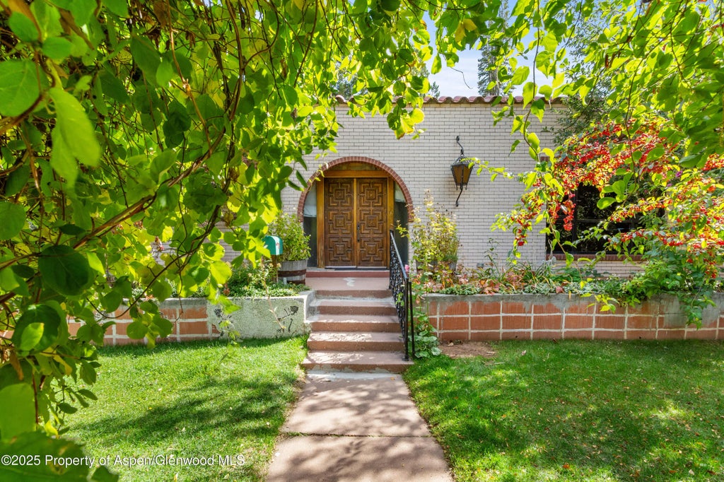1 of 31 - 1712 Blake Avenue, Glenwood Springs, CO