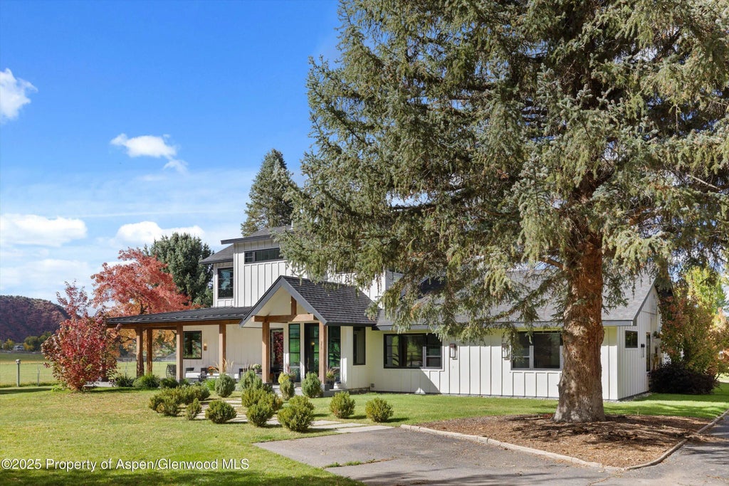 1 of 62 - 373 & 375 Apple Drive, Basalt, CO
