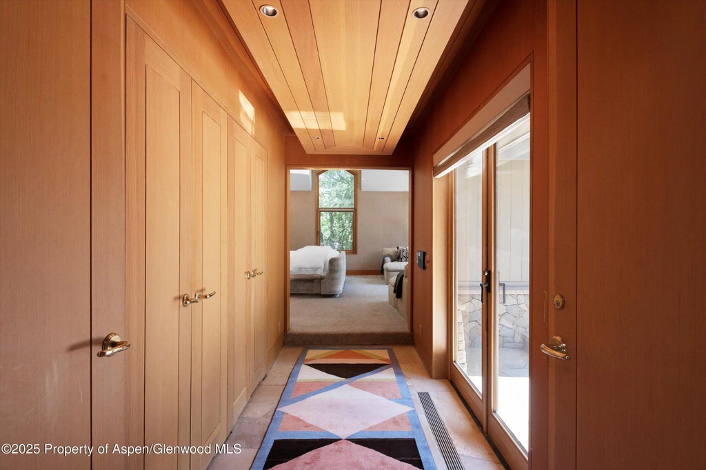 17 of 37 - 800 Roaring Fork Road, Aspen, CO