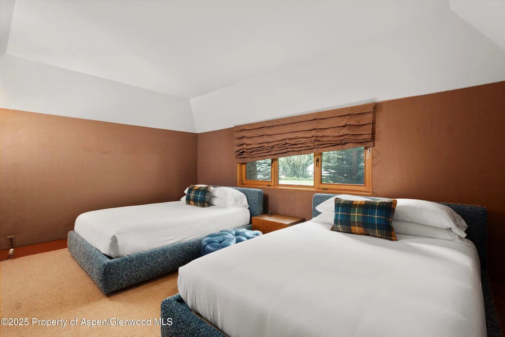 27 of 37 - 800 Roaring Fork Road, Aspen, CO