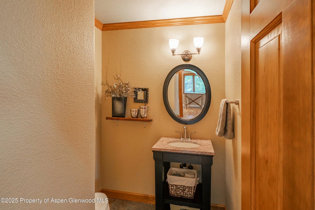 17 of 44 - 505 W Princeton Circle, Glenwood Springs, CO