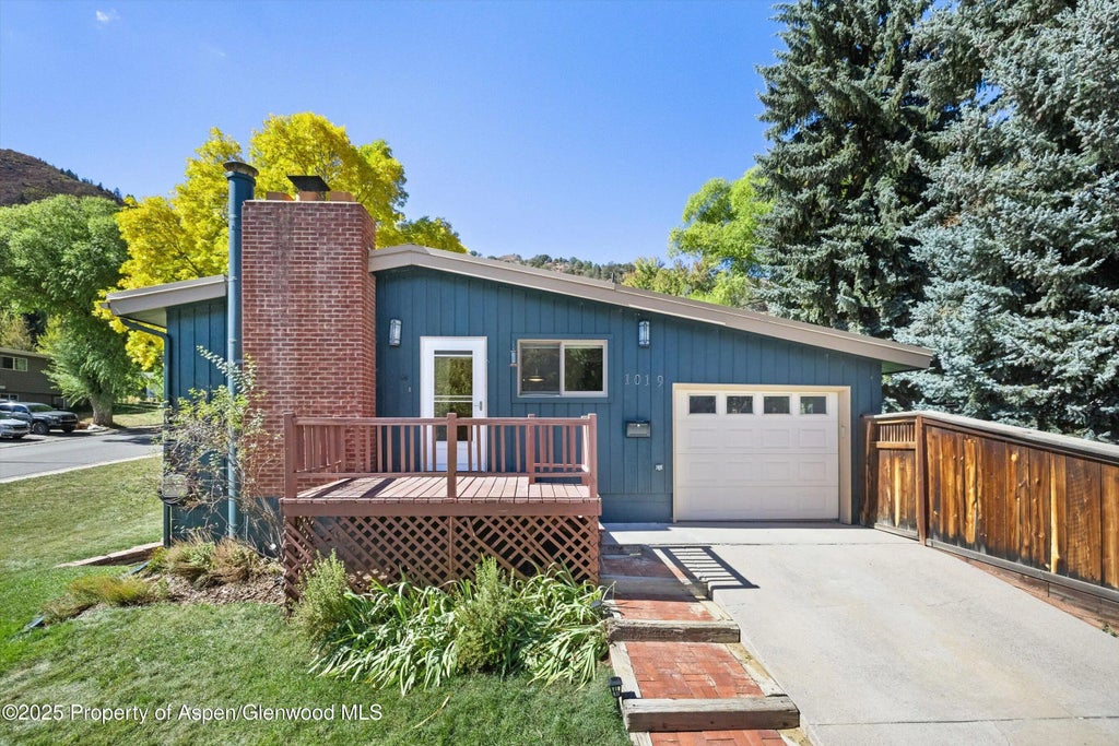 2 of 56 - 1019 Riverview Drive, Glenwood Springs, CO