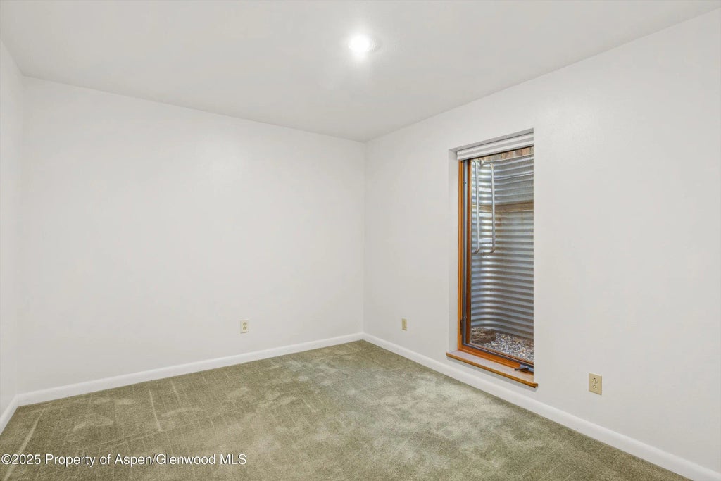 25 of 56 - 1019 Riverview Drive, Glenwood Springs, CO