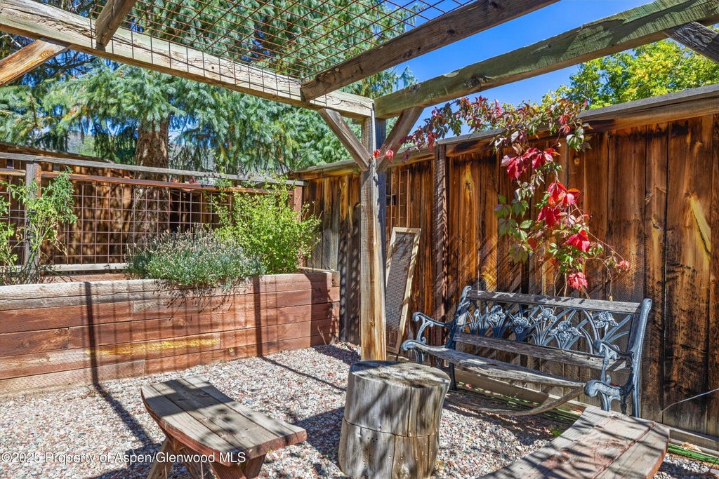 35 of 56 - 1019 Riverview Drive, Glenwood Springs, CO