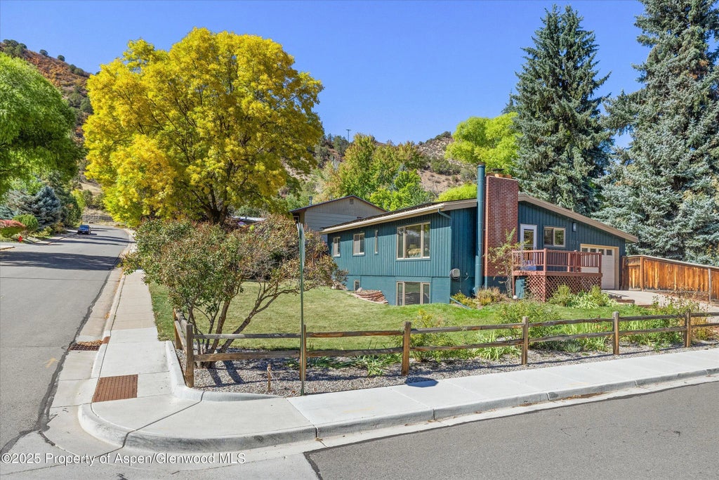 39 of 56 - 1019 Riverview Drive, Glenwood Springs, CO