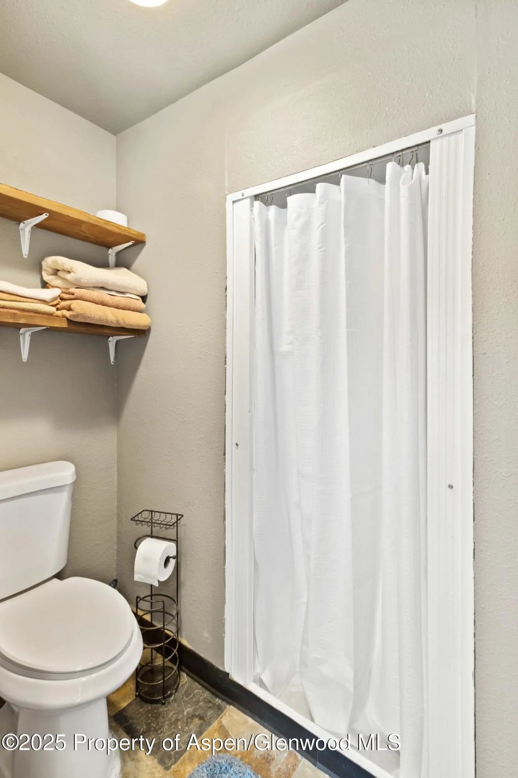 51 of 56 - 3211 County Road 237, Silt, CO