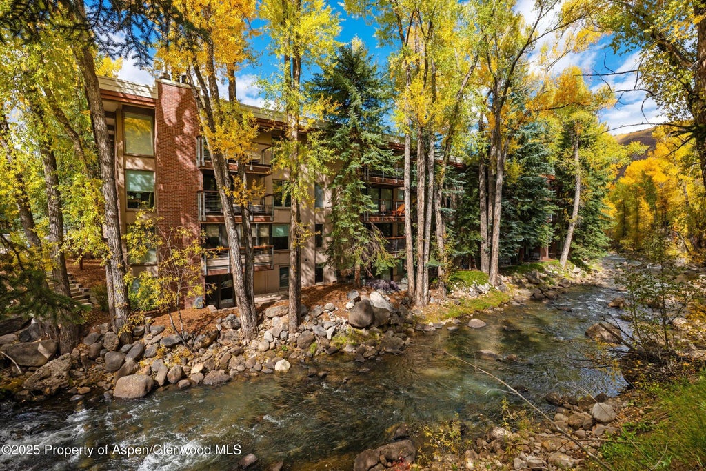16 of 19 - 1034 E Cooper Avenue 19a, Aspen, CO